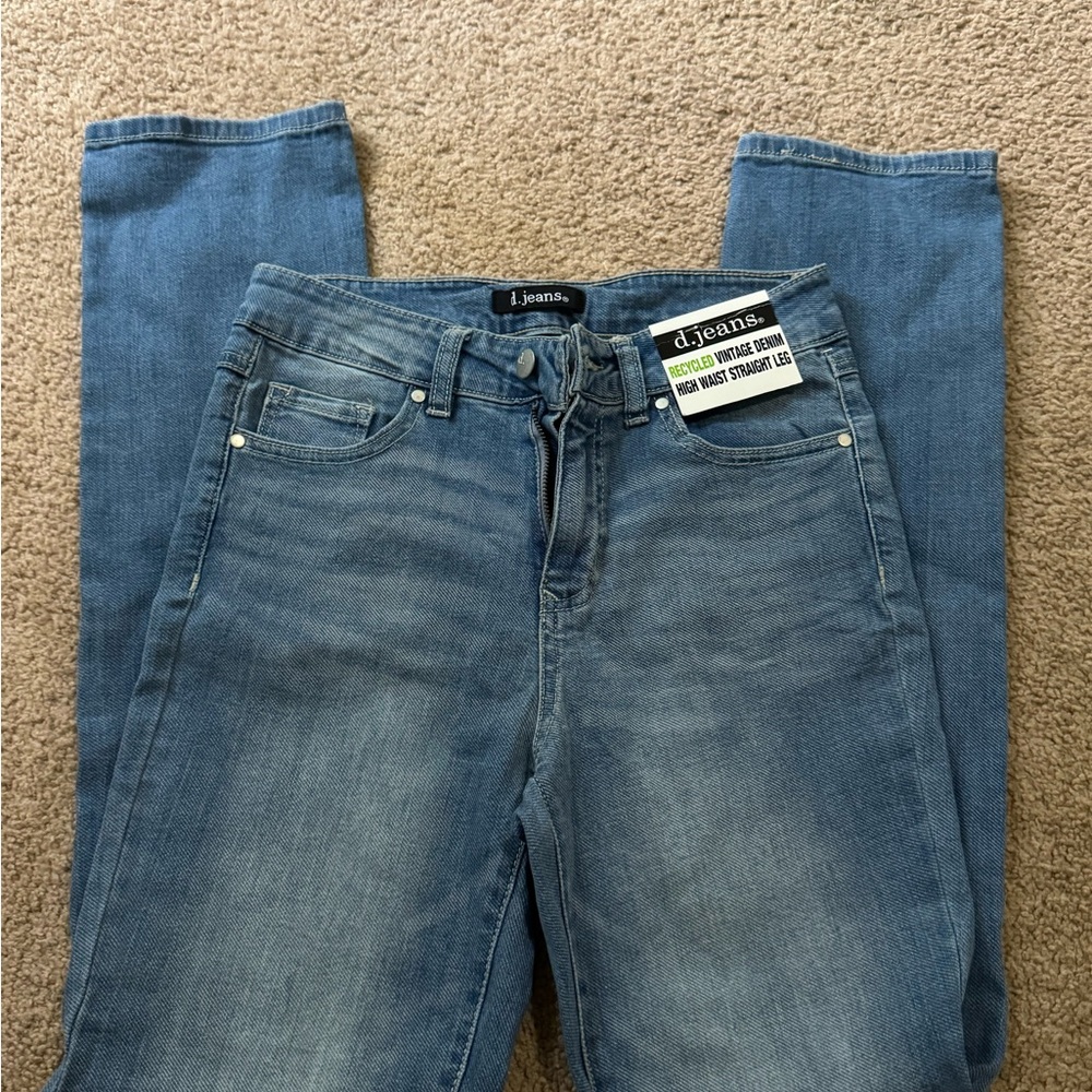 D. Jeans NWT
